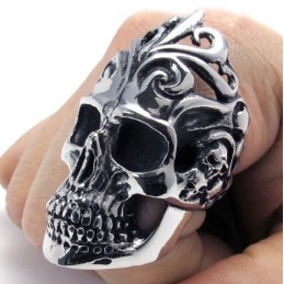 Fashionable Patterns Color Brilliancy Reliable Reputation Titanium Ring