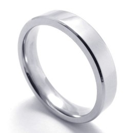 Fashionable Patterns Color Brilliancy The Queen Of Quality Titanium Ring