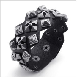 Modern Design Delicate Colors Stable Quality Titanium Bangle