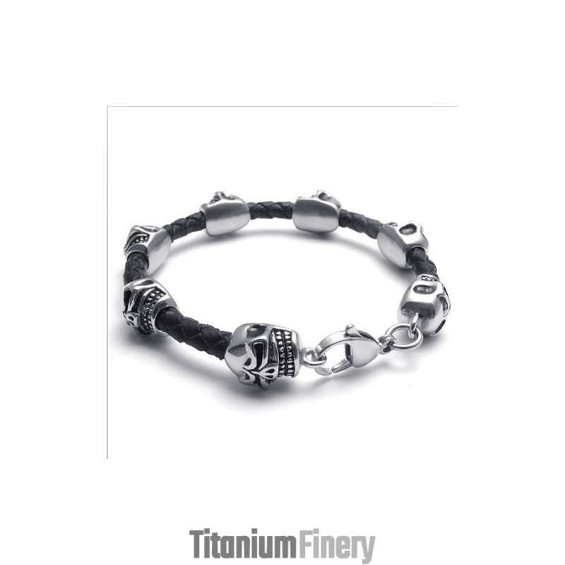 Finely Processed Delicate Colors Superior Quality Titanium Bracelet