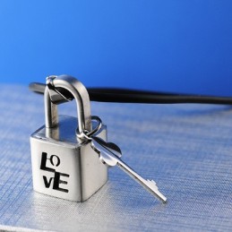 Fashion Love Titanium Lock Necklace Pendant
