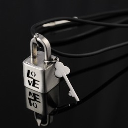 Fashion Love Titanium Lock Necklace Pendant
