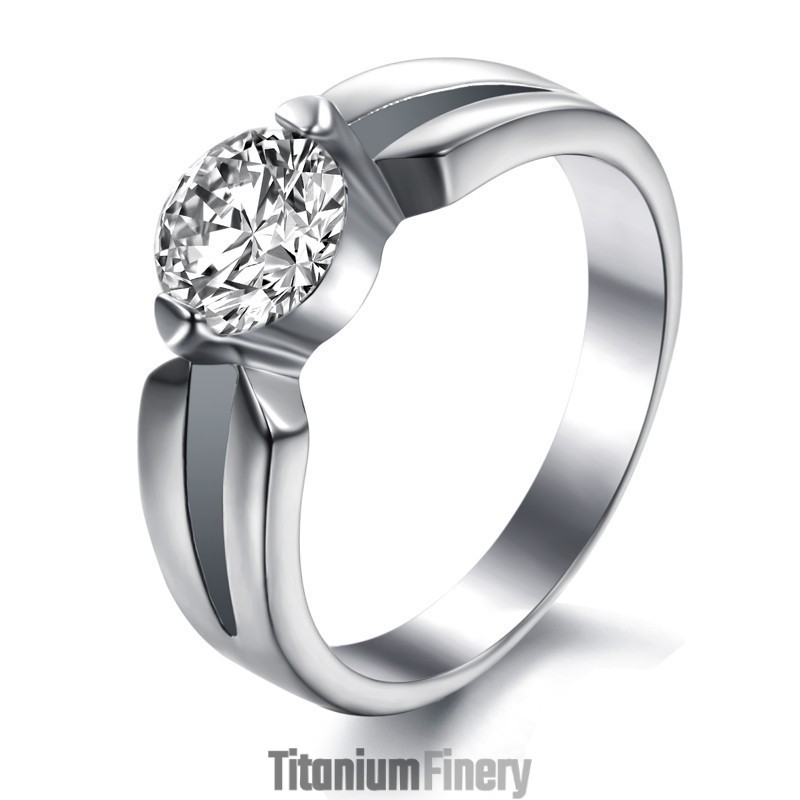 Reliable Reputation Female Titanium Ring With Rhinestone Reliable Reputation Female Titanium Ring With Rhinestone