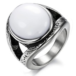 Durable In Use Exaggerate Emerald Titanium Ring