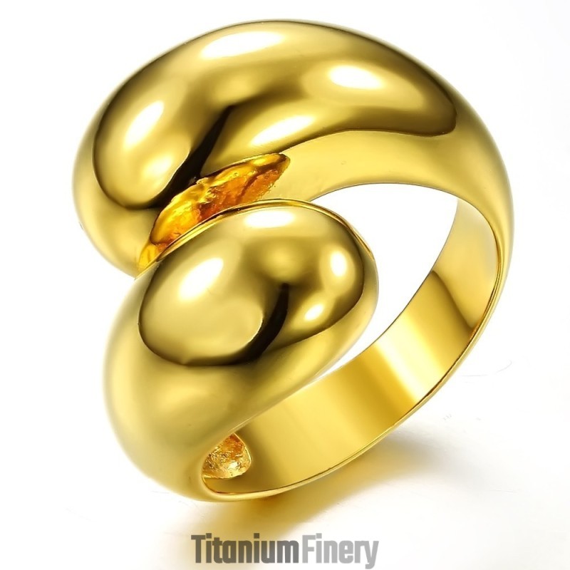 The Queen Of Quality Exaggerate Titanium Ring The Queen Of Quality Exaggerate Titanium Ring