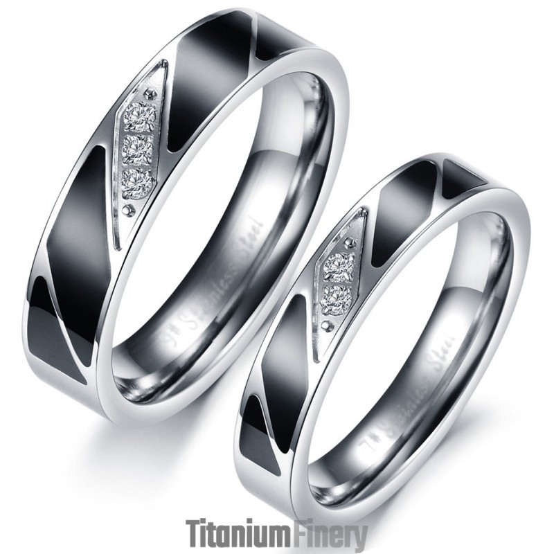 High Quality Titanium Ring For Lovers With Diamond High Quality Titanium Ring For Lovers With Diamond