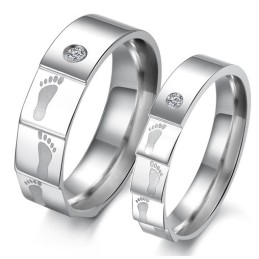 High Quality Layering Titanium Ring For Lovers With Rhinestone