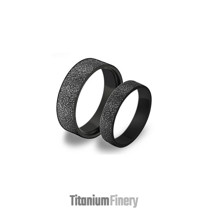 Superior Quality Black Titanium Ring For Lovers