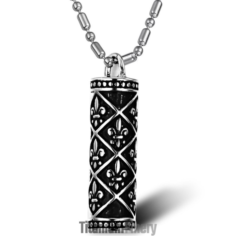 World-Wide Renown National Style Titanium Necklace World-Wide Renown National Style Titanium Necklace