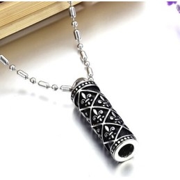 World-Wide Renown National Style Titanium Necklace
