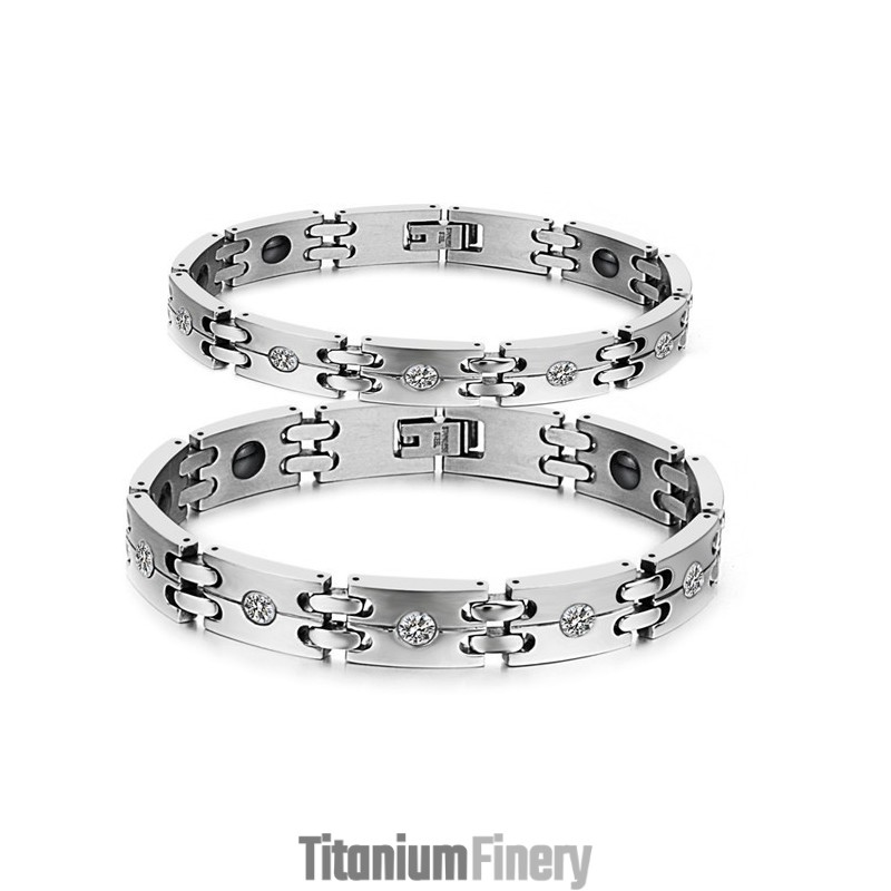Stable Quality Health Titanium Bracelet For Lovers With Rhinestone