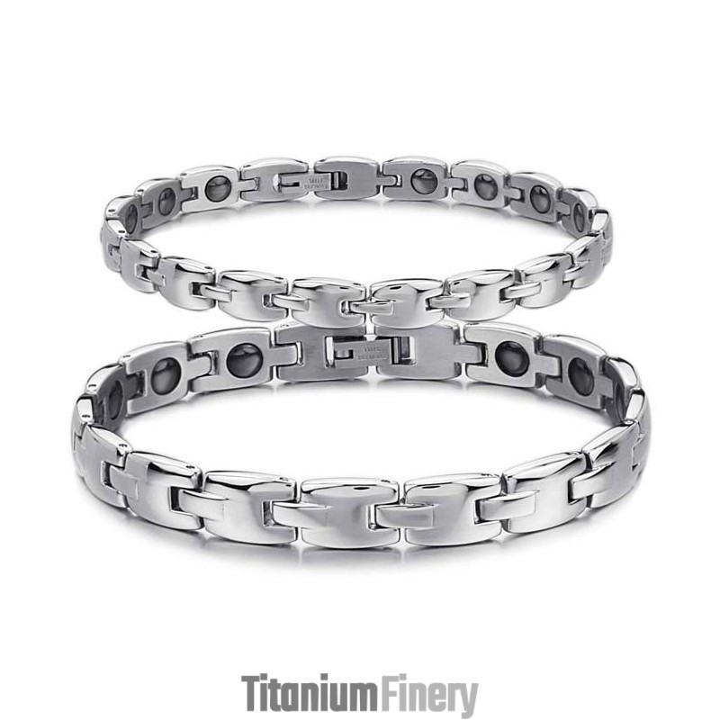 Well-Known For Its Fine Quality Health Titanium Lodestone Bracelet For Lovers Well-Known For Its Fine Quality Health Titanium Lodestone Bracelet For Lovers