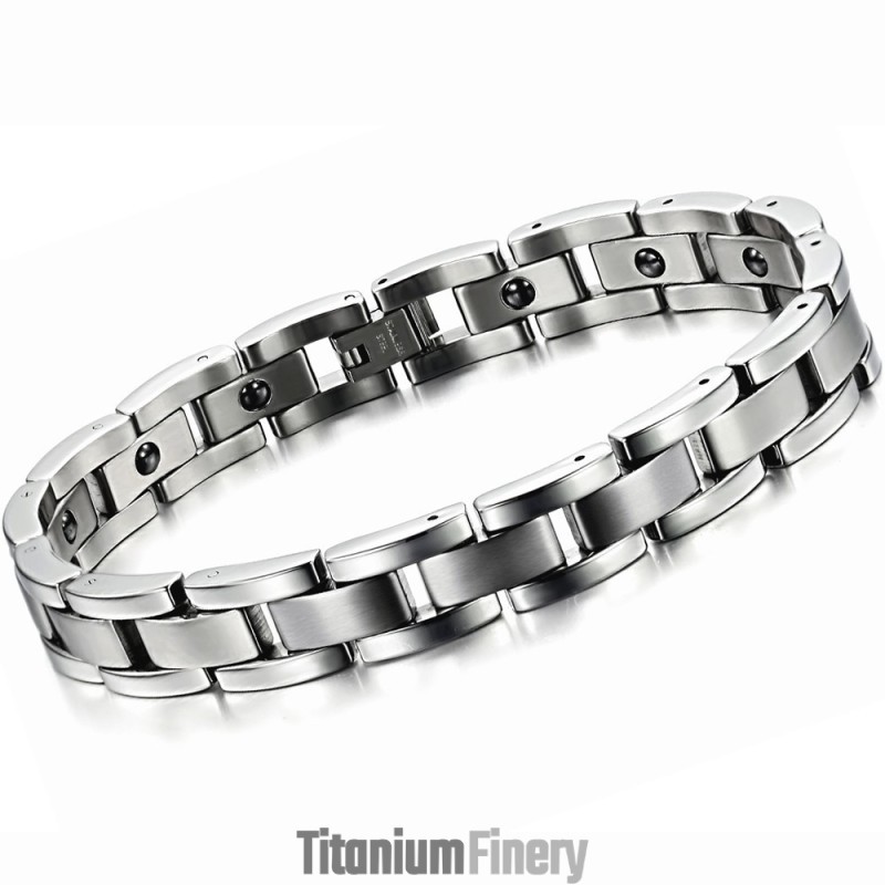 Wide Varieties Male Health Titanium Lodestone Bracelet Wide Varieties Male Health Titanium Lodestone Bracelet