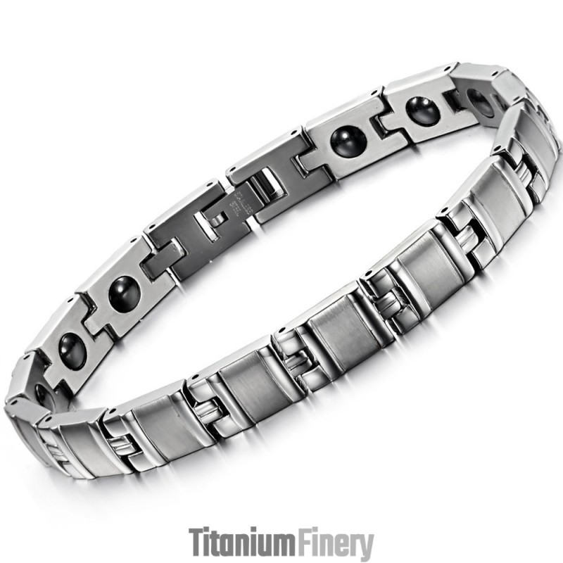 Complete In Specifications Health Titanium Lodestone Bracelet Complete In Specifications Health Titanium Lodestone Bracelet