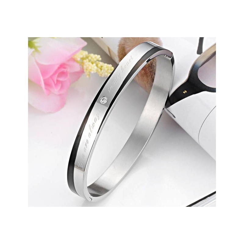 Stable Quality Titanium Bangle For Lovers With Rhinestone Stable Quality Titanium Bangle For Lovers With Rhinestone