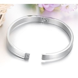 Quality And Quantity Assured Titanium Bangle For Lovers With Rhinestone