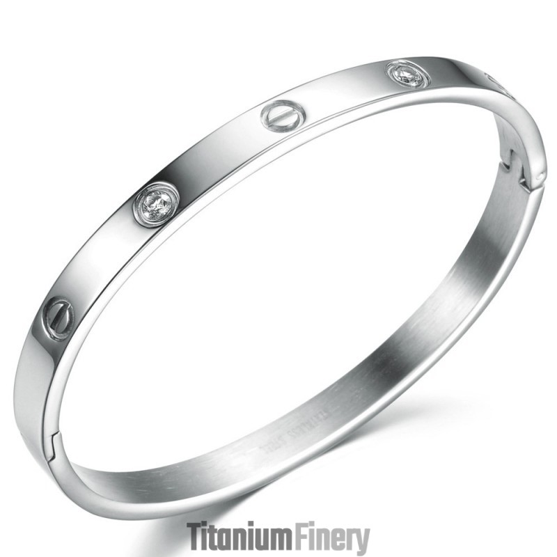 High Quality Female Titanium Bangle With Diamond