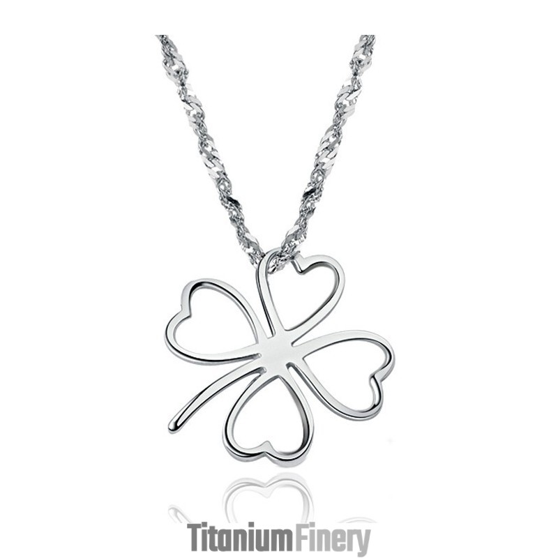 Easy To Use Female Clover Shape Platinum Plating Titanium Necklace Easy To Use Female Clover Shape Platinum Plating Titanium Necklace