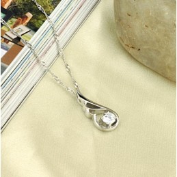 Wide Varieties Female Platinum Plating Titanium Necklace With Diamond