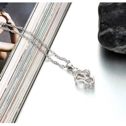 Easy To Use Female Allergy Free Platinum Plating Titanium Necklace With Rhinestone