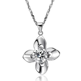 World-Wide Renown Female Platinum Plating Titanium Necklace With Diamond
