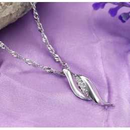The Queen Of Quality Female Platinum Plating Titanium Necklace