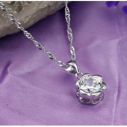 Stable Quality Female Rose Shape Platinum Plating Titanium Necklace