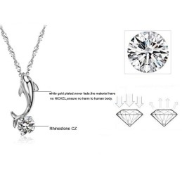 Quality And Quantity Assured Female Dolphin Shape Platinum Plating Titanium Necklace With Diamond