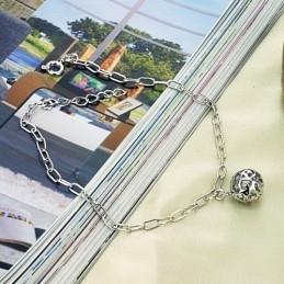 Quality And Quantity Assured Female Hollow Ball Shape Platinum Plating Titanium Anklet