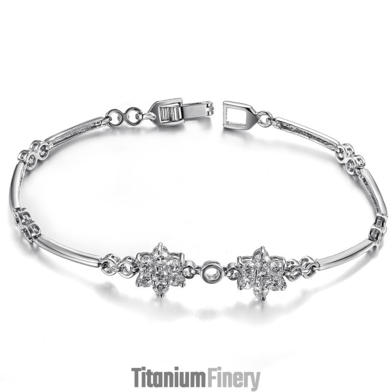 The Queen Of Quality Female Plum Flower Shape Platinum Plating Titanium Bracelet With Diamond The Queen Of Quality Female Plum Flower Shape Platinum Plating Titanium Bracelet With Diamond