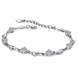 Well-Known For Its Fine Quality Female Leaf Shape Platinum Plating Titanium Bracelet With Rhinestone