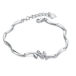 World-Wide Renown Female Platinum Plating Titanium Bracelet With Diamond