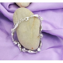 Quality And Quantity Assured Female Platinum Plating Titanium Bracelet With Diamond