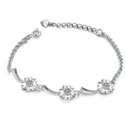 Durable In Use Female Clover Shape Platinum Plating Titanium Bracelet