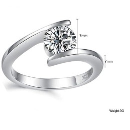 Dependable Performance Female Platinum Plating Titanium Ring With Rhinestone