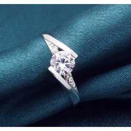 Durable In Use Female Platinum Plating Titanium Ring With Rhinestone