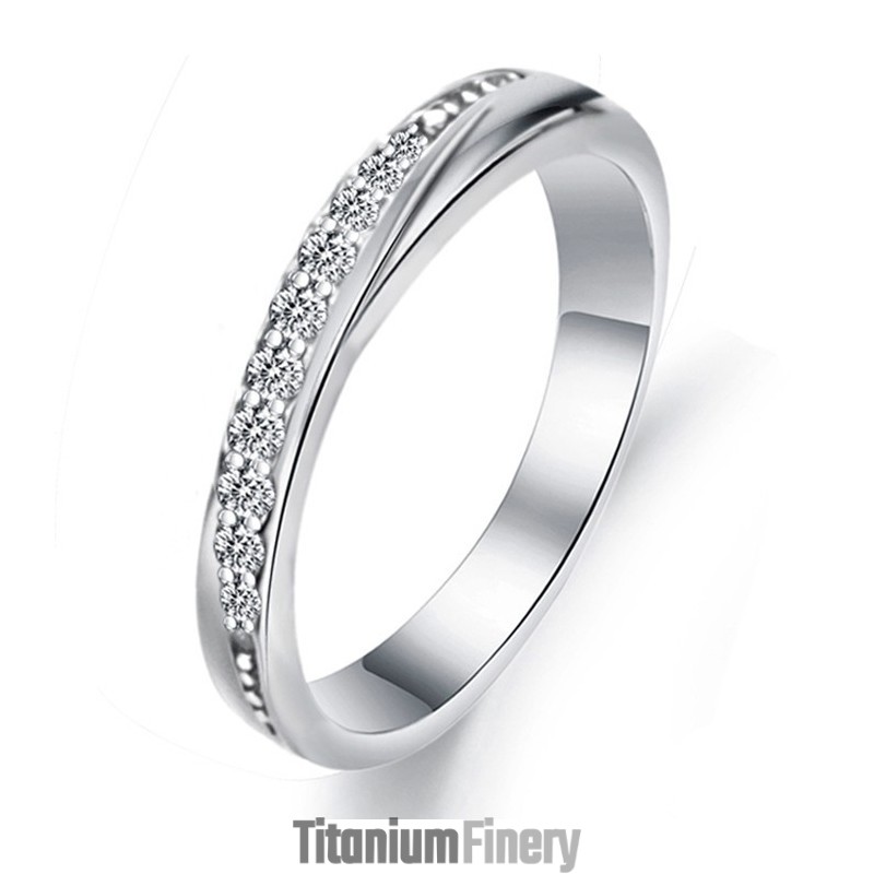 High Quality Female Platinum Plating Titanium Ring With Rhinestone
