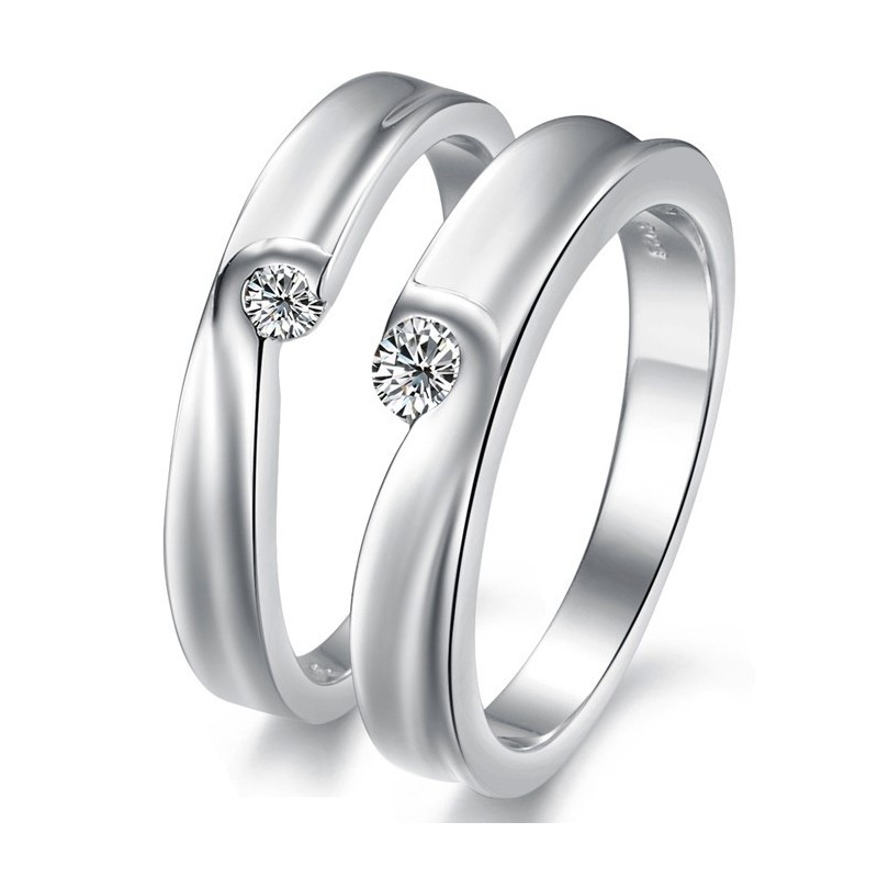 Stable Quality Platinum Plating Titanium Ring For Lovers With Rhinestone