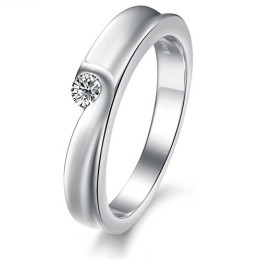 Stable Quality Platinum Plating Titanium Ring For Lovers With Rhinestone
