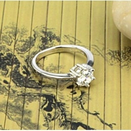 Quality And Quantity Assured Female Platinum Plating Titanium Ring With Rhinestone