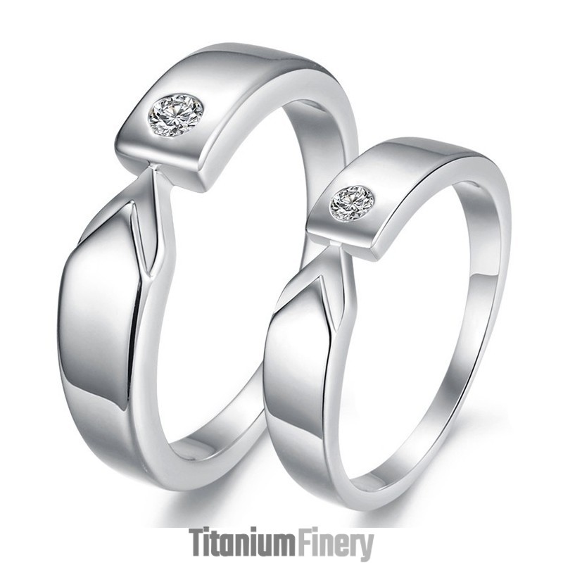 High Quality Platinum Plating Titanium Ring For Lovers With Rhinestone