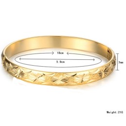 High Quality Female Elegant 18K Gold-Plated Bangle