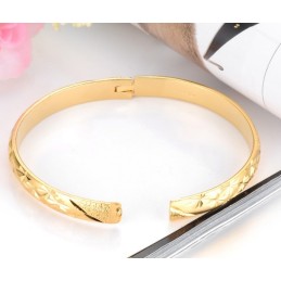 Easy To Use Female Star Pattern 18K Gold-Plated Bangle