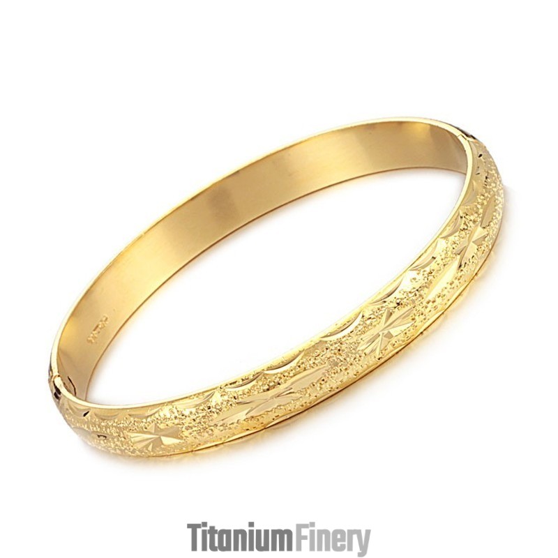 Stable Quality Female Star Pattern 18K Gold-Plated Bangle Stable Quality Female Star Pattern 18K Gold-Plated Bangle