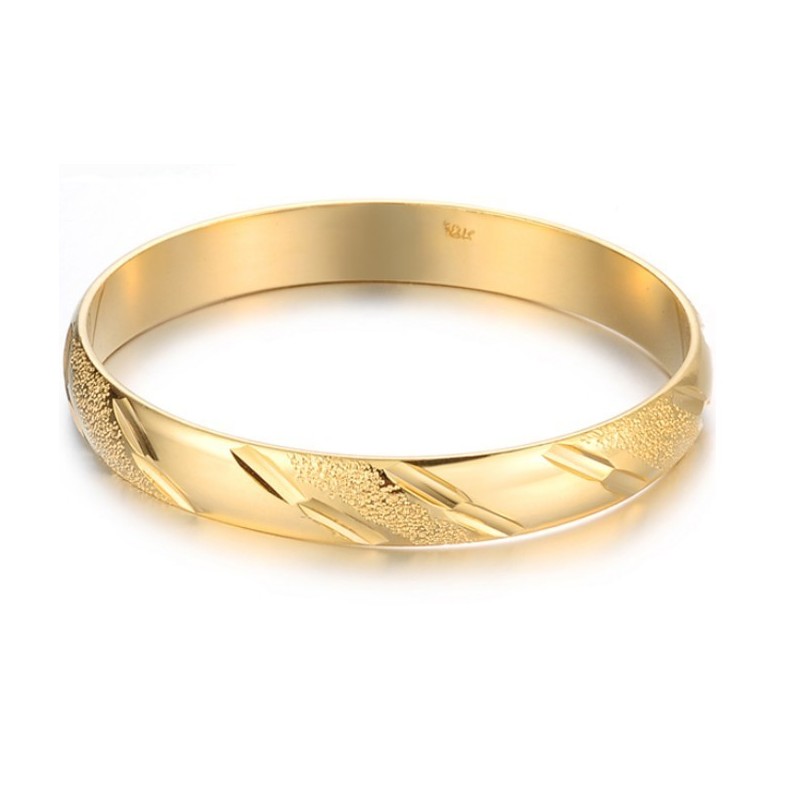 Wide Varieties Female 18K Gold-Plated Bangle