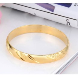 Wide Varieties Female 18K Gold-Plated Bangle