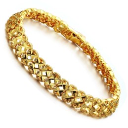 Superior Quality Female Hollow 18K Gold-Plated Bracelet
