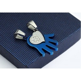 Beautiful Mens Palm-Shaped Titanium Pendant - Free Chain