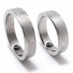 Four Leaf Clover 5Mm Titanium Ring