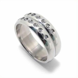 Diamond Set 8Mm Titanium Inlaid Court Band Ring